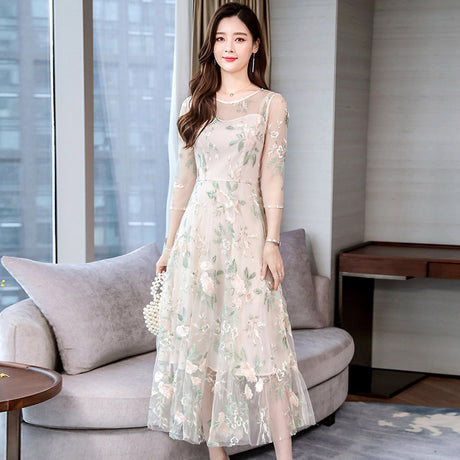 Slim-fit long-sleeved mesh embroidered dress mid-length lace dress