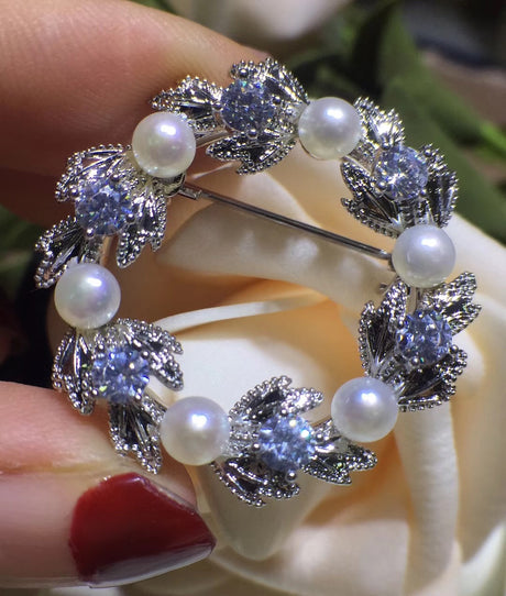 Freshwater pearl brooch corsage