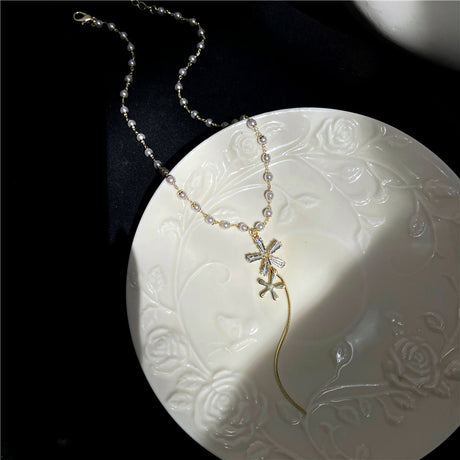 Zircon Flower Pearl Necklace Female Show Neck Long Clavicle Chain