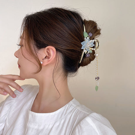 Antique Flower Pearl Tassel Hair Clip