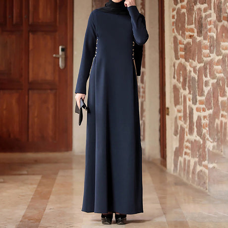 Middle Eastern Women's Fashion Dress
